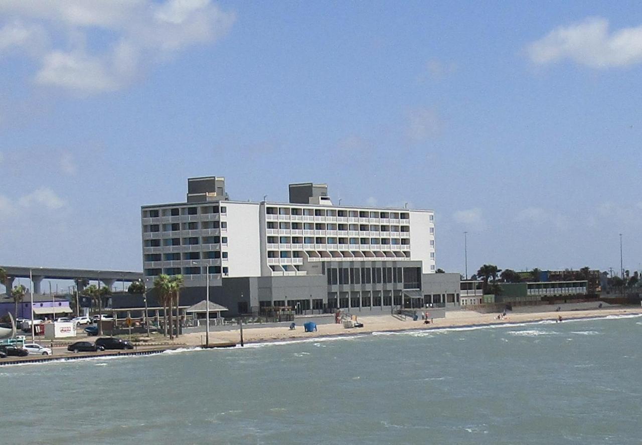 Doubletree By Hilton Corpus Christi Beachfront Exterior photo