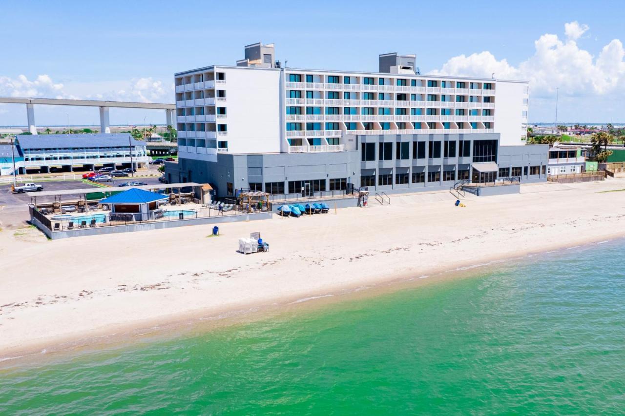 Doubletree By Hilton Corpus Christi Beachfront Exterior photo